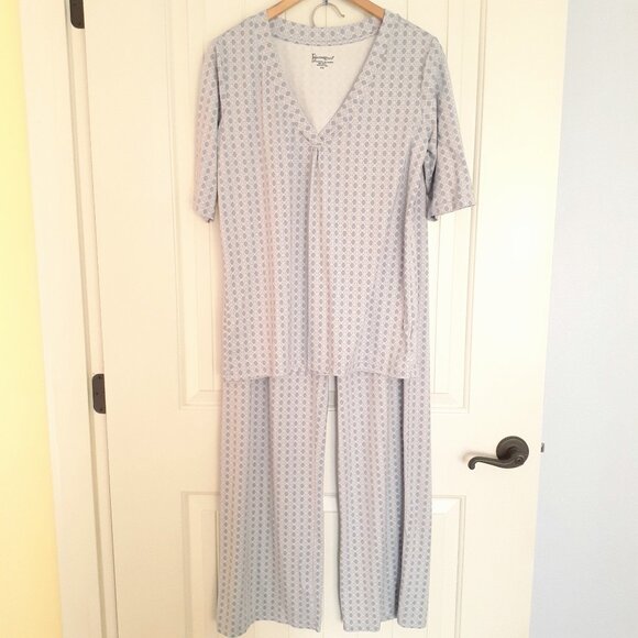 Pajamagram Other - Pajamagram Naturally Nude Pajamas Light Blue Geo Print Size MT Tall